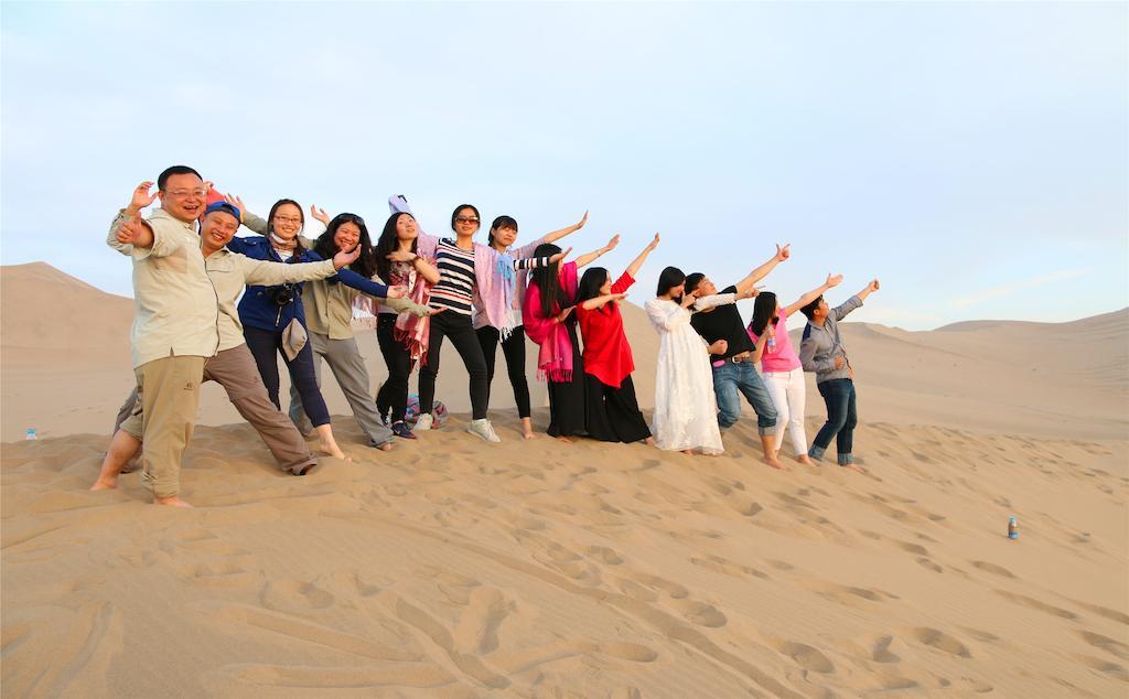 Happy Station Hostel Dunhuang Εξωτερικό φωτογραφία