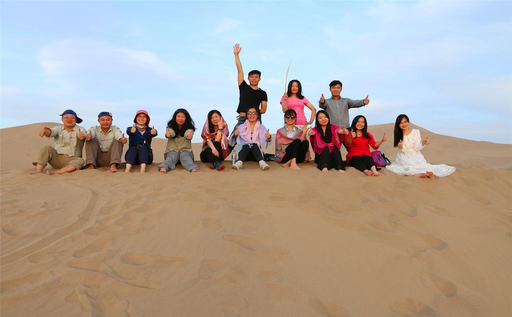 Happy Station Hostel Dunhuang Εξωτερικό φωτογραφία